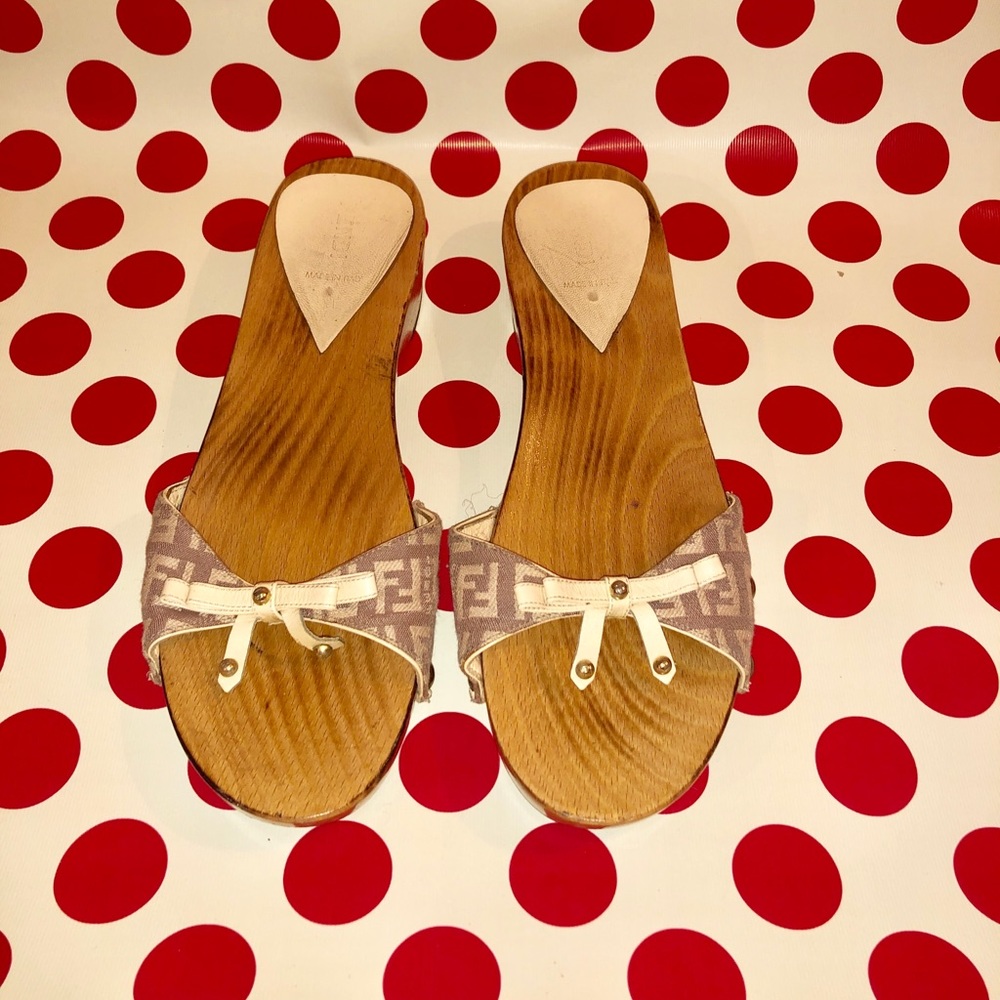 Fendi pink wooden sandals